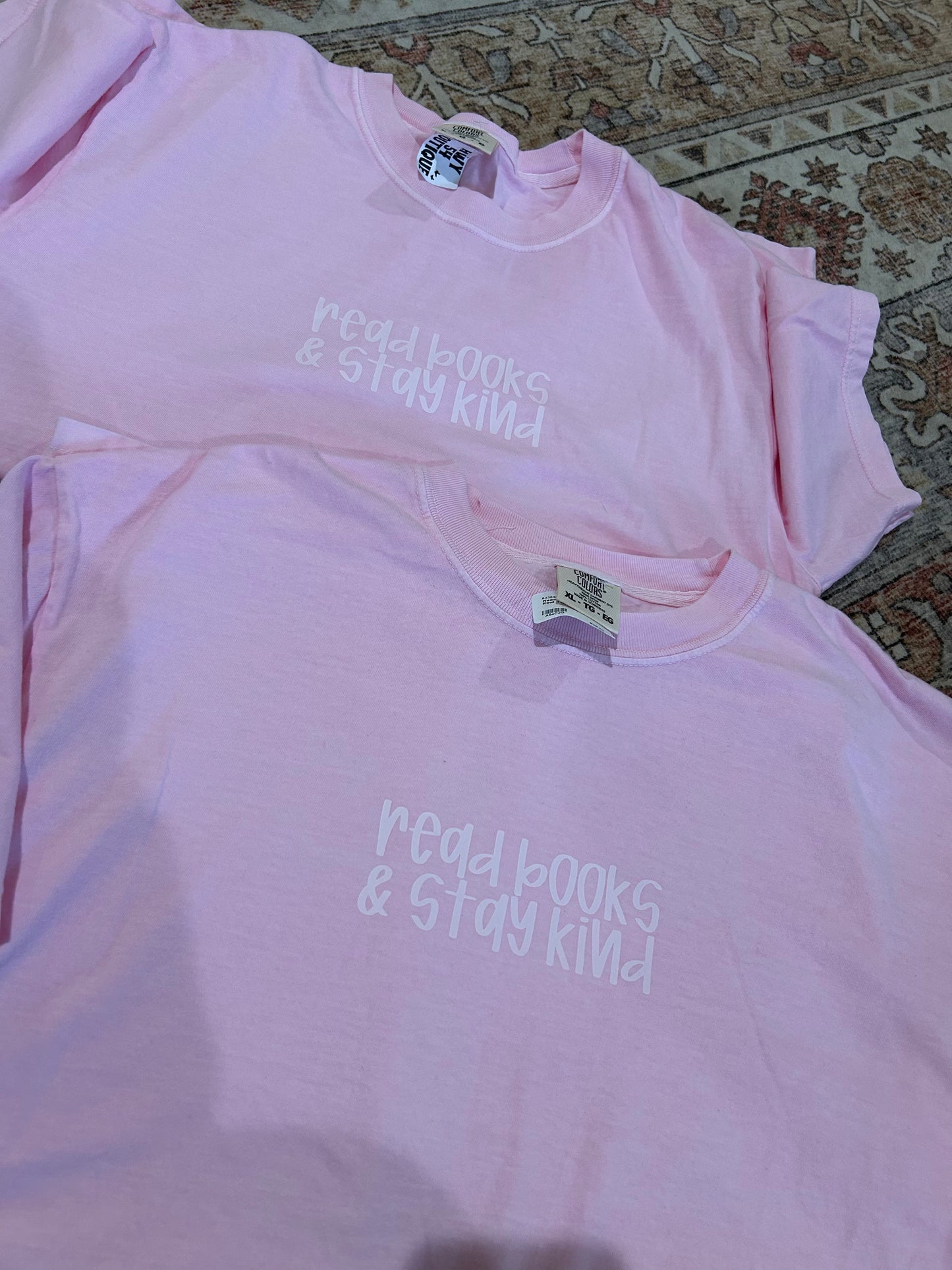 Lg & XL Read Books & Stay Kind Tee